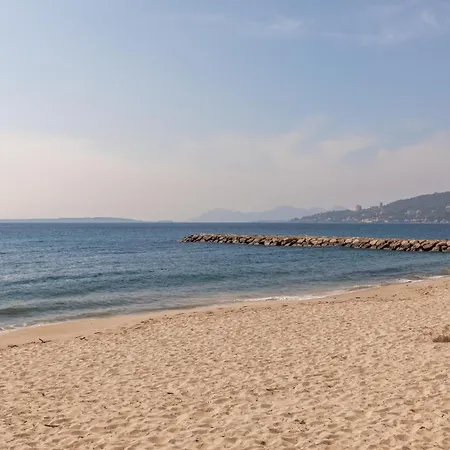 Eden Docteur Hochet 100 M Des Plages 3 Couchages Ou 4 Si 2 Enfants * 昂蒂布