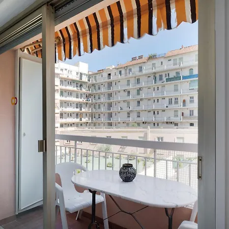 Eden Docteur Hochet 100 M Des Plages 3 Couchages Ou 4 Si 2 Enfants Αντίμπ