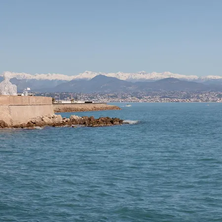 Eden Docteur Hochet 100 M Des Plages 3 Couchages Ou 4 Si 2 Enfants Antibes