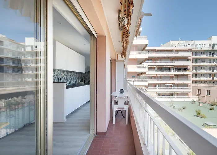 Eden Docteur Hochet 100 M Des Plages 3 Couchages Ou 4 Si 2 Enfants * Antibes