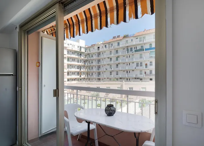 Eden Docteur Hochet 100 M Des Plages 3 Couchages Ou 4 Si 2 Enfants Antibes