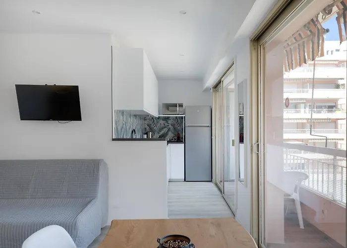 Eden Docteur Hochet 100 M Des Plages 3 Couchages Ou 4 Si 2 Enfants *